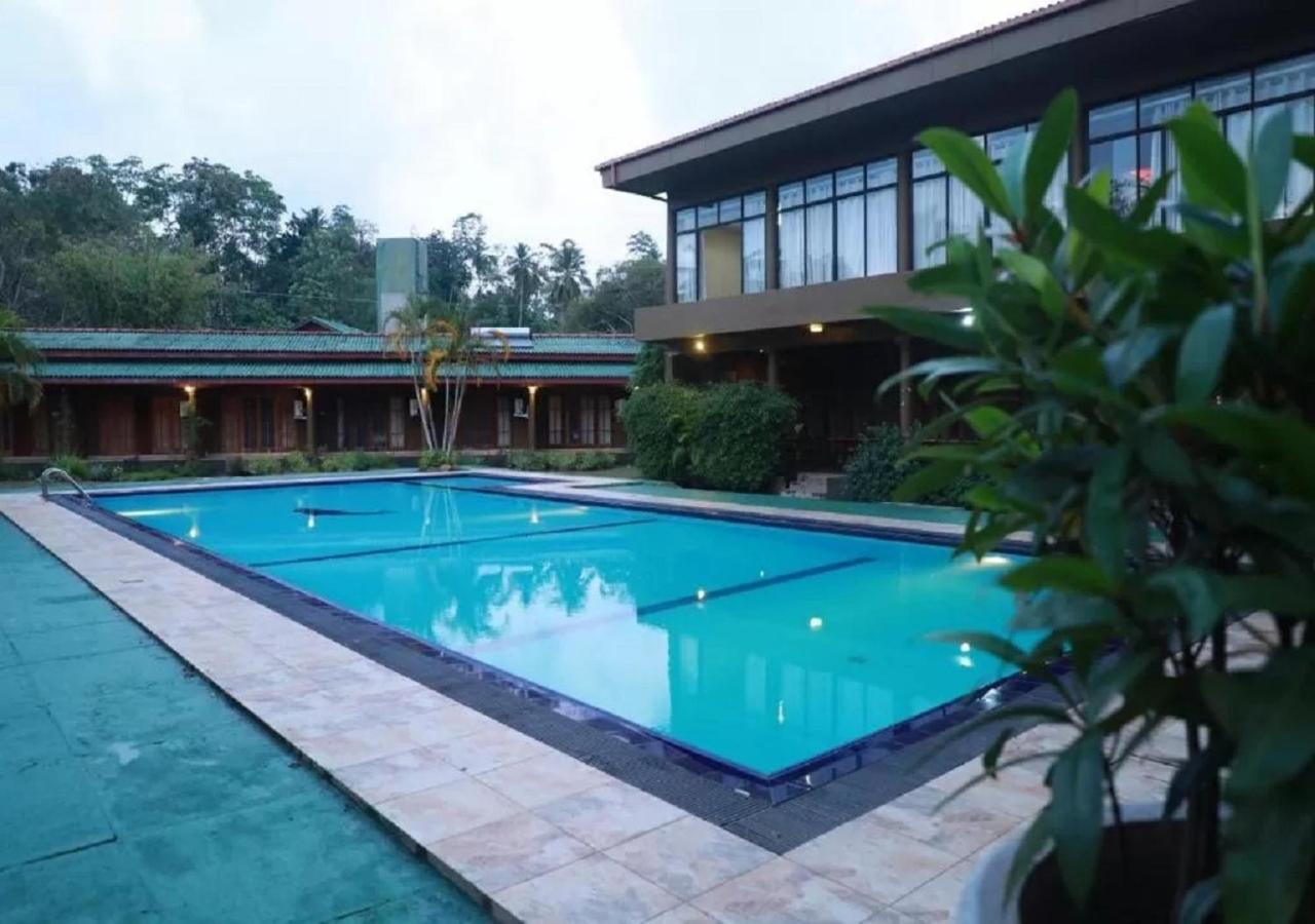 פיליינדלה Dampe Resort מראה חיצוני תמונה